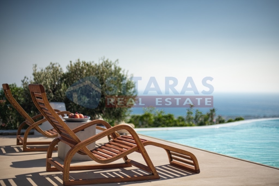(En location) Habitation Villa || Cyclades/Tinos Chora - 300 M2, 5 Chambres à coucher 