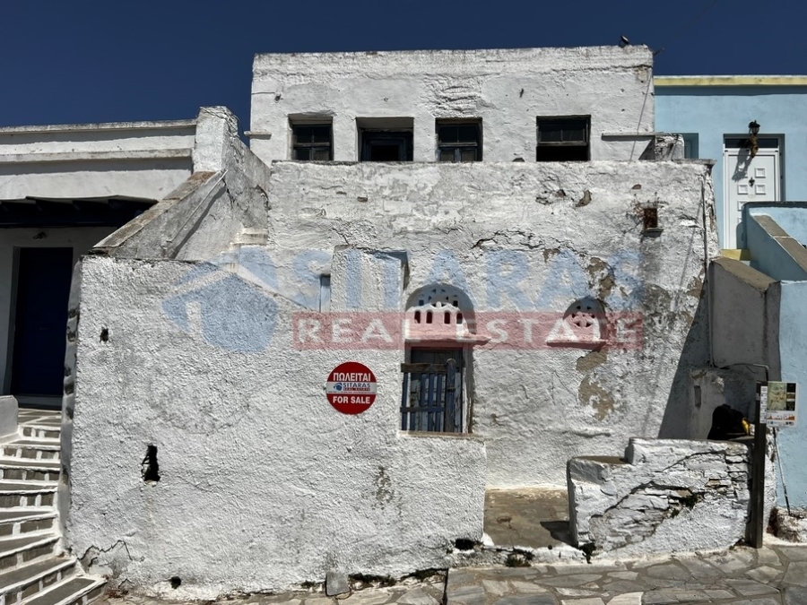 (For Sale) Residential Traditional Residences || Cyclades/Tinos Chora - 193 Sq.m, 128.000€ 